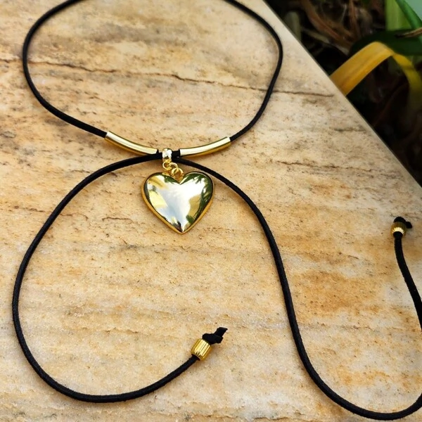 Choker Camurça Country Coração Deluxe