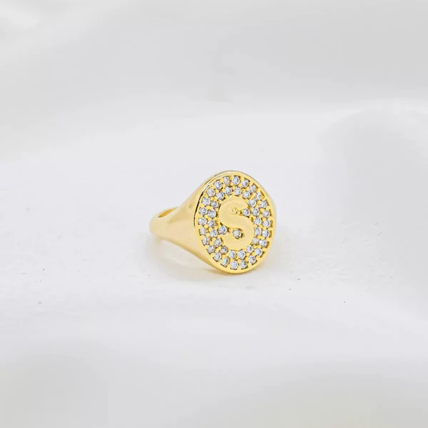 Anel Letra Cravejado Ajustável