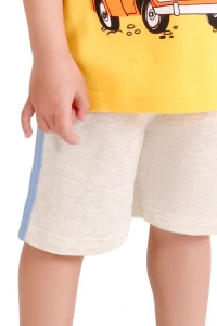 conjunto infantil masculino camiseta estampada e bermuda com frisos laterais