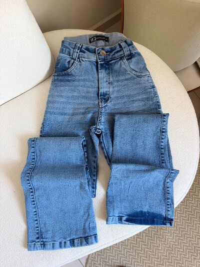 Foto Calça Flare com Laser 8025