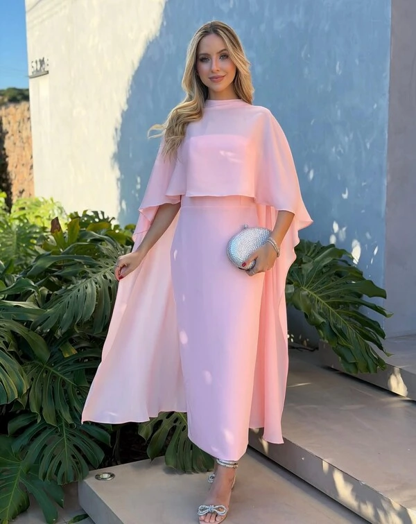 Vestido Com Capa Larissa