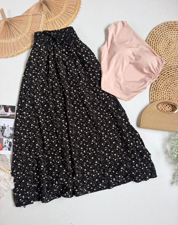 Saia Floral Leoni Preto