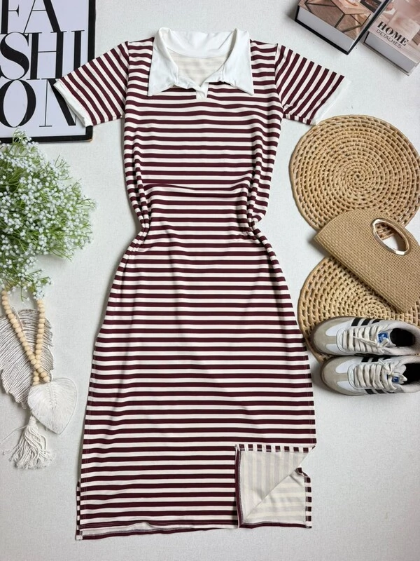 Vestido Midi Listrado Com Gola Polo