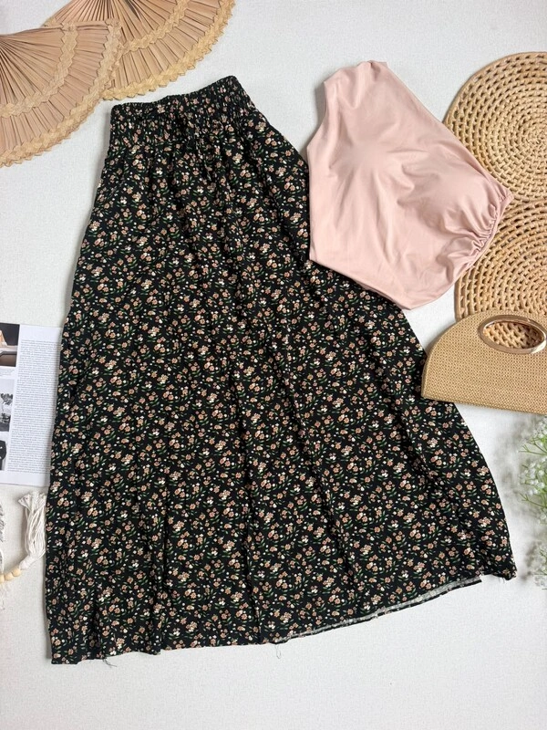 Saia Floral Leoni Preto - Folhas Verdes