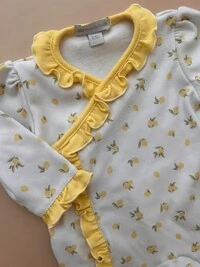 Macacão Babadinho Algodão Egípcio Limão Off White Mostarda