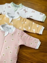 Macacão Astronauta Patinhos Algodão Egípcio Amarelo