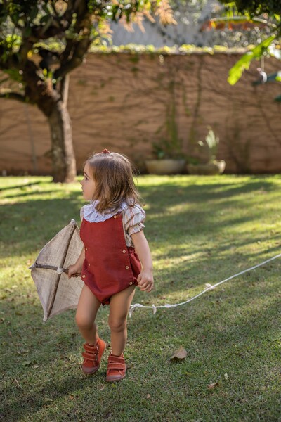 Foto Jardineira Jojo Sarja Vinho