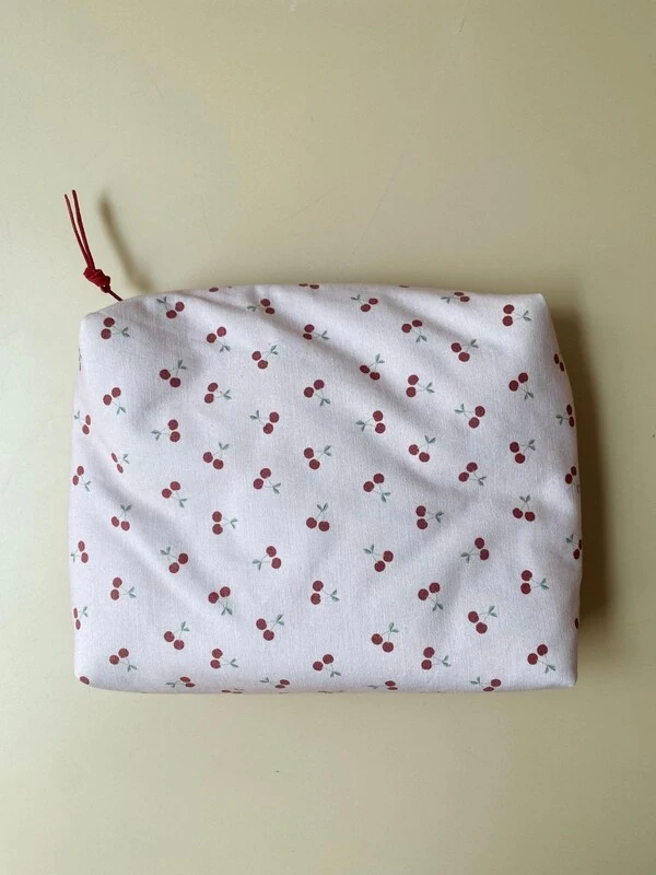 Necessaire Cereja Rosa Vinho