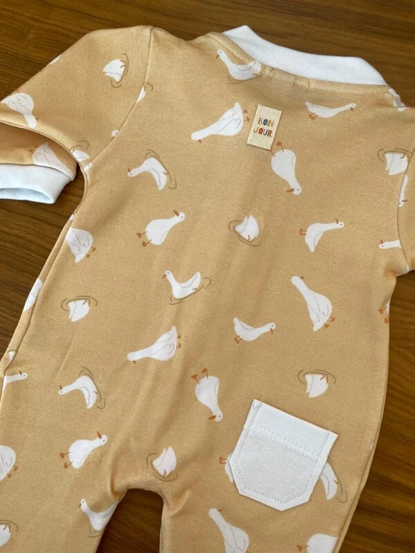 Macacão Patinhos Algodão Egípcio Amarelo