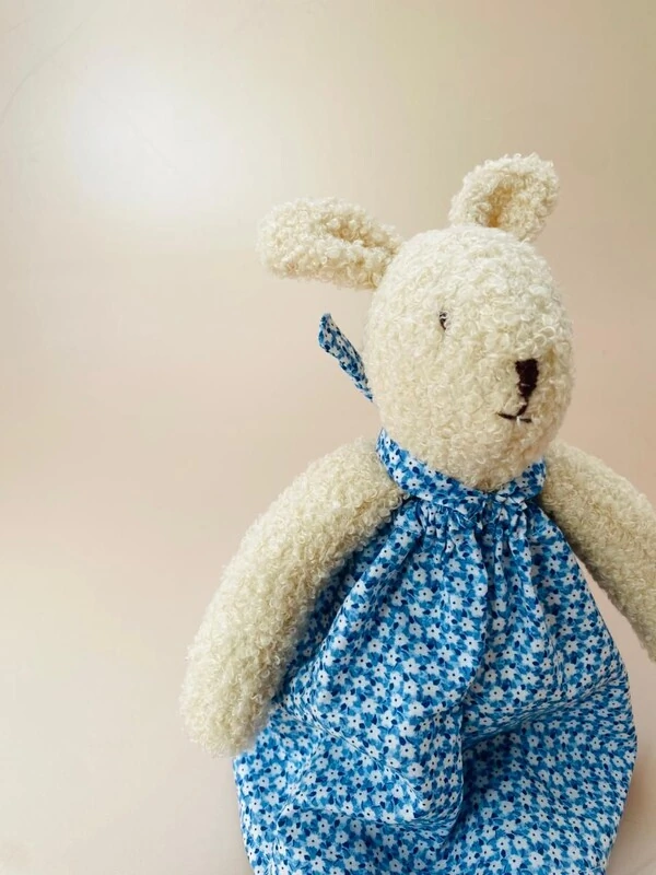 Ursa Fofinha Vestido Floral Azul