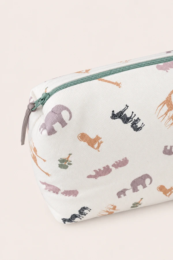 Necessaire Estampa Família Bichos Colorido