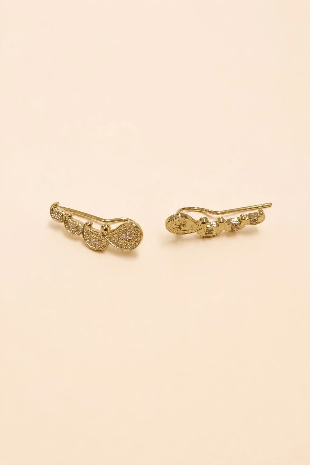 Foto Brinco Ear Cuff Paisley Zircônia Banho Ouro 18K