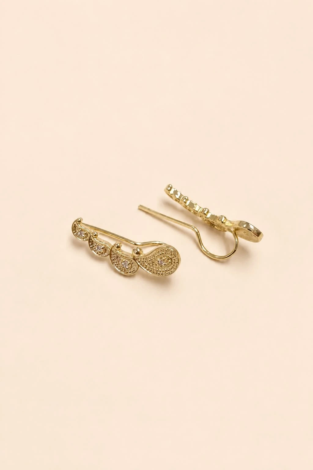 Foto Brinco Ear Cuff Paisley Zircônia Banho Ouro 18K
