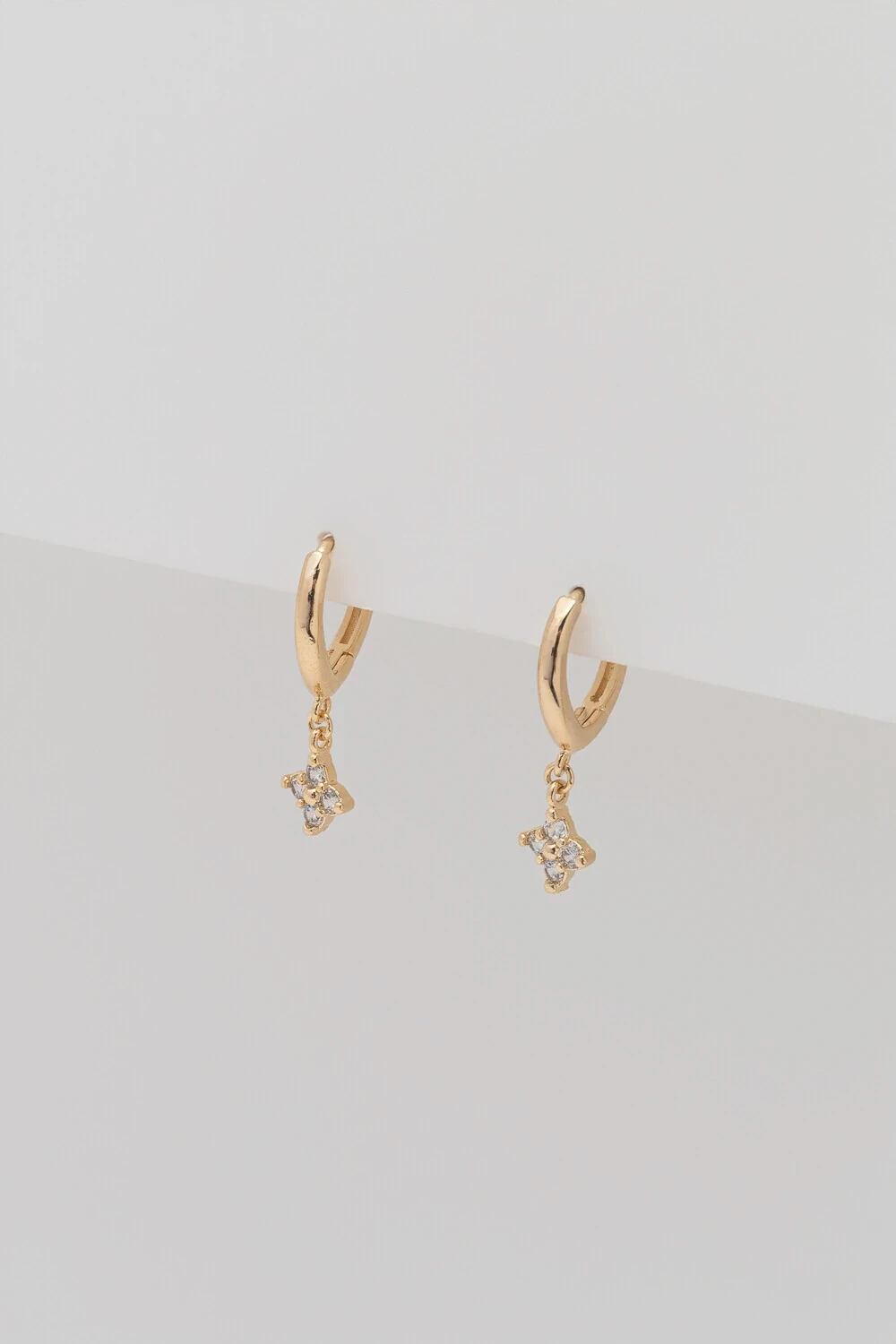 FotoArgola Click Trevo Zircônia Banho Ouro 18K