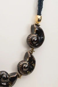 Colar Caracol Cerâmica Blue Banho Ouro 18K