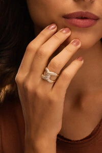 Anel Entrelaçado Zircônia Banho Ouro 18K