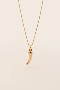 Pingente Pimenta P Banho Ouro 18K