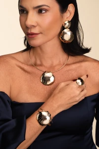 Anel Dourado Concha