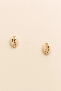 Brinco Dourado Búzio Resina