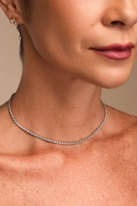 Colar Prateado Choker Zircônia Redonda