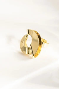 Anel Dourado Círculos Dobrados