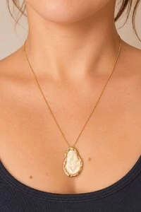 Colar Dourado Orgânico Resina Off