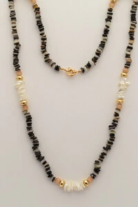 Colar Cascalho Madre Banho Ouro 18K