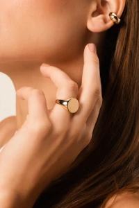 Anel Redondo Achatado Liso Banho Ouro 18K