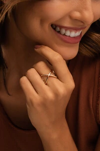 Anel Zircônia Infinito Banho Ouro 18K