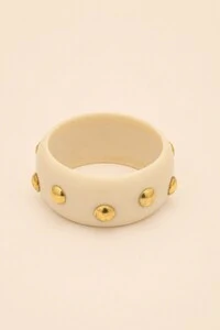 Bracelete Resina Nude Tachinhas Douradas