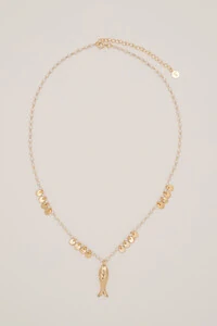 Colar Peixe Dourado Pérolas Plaquinhas