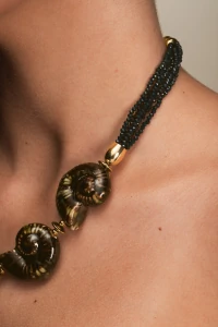 Colar Caracol Cerâmica Blue Banho Ouro 18K