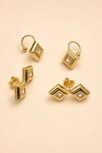 Brinco Dourado Dupla Piercing