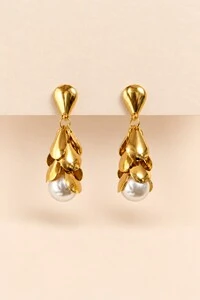 Brinco Dourado Escamas Pérola