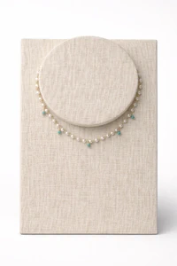 Colar Dourado Choker Pérolas e Turquesa