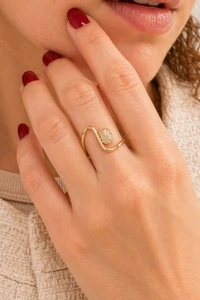 Anel Curvas Zircônia Banho ouro 18K