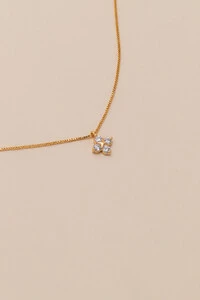 Colar Biarritz Trevo Zircônia Banho Ouro 18K