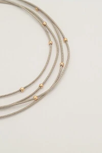 Pulseira Prateada Corda de Violão Bolinhas Douradas