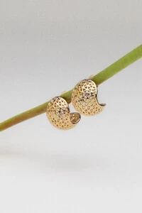 Brinco Concha Vazada Zircônia Banho Ouro 18K