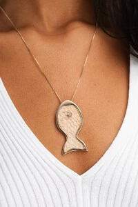 Colar Dourado Peixe Couro De Tilápia Nude
