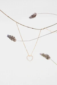 Colar Coração Vazado Zircônia Banho Ouro 18k