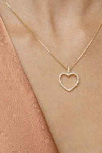 Colar Coração Vazado Zircônia Banho Ouro 18K
