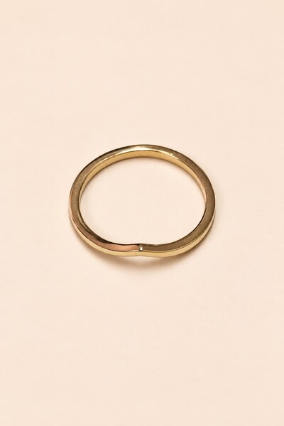 Foto Anel Mini V Banho Ouro 18K