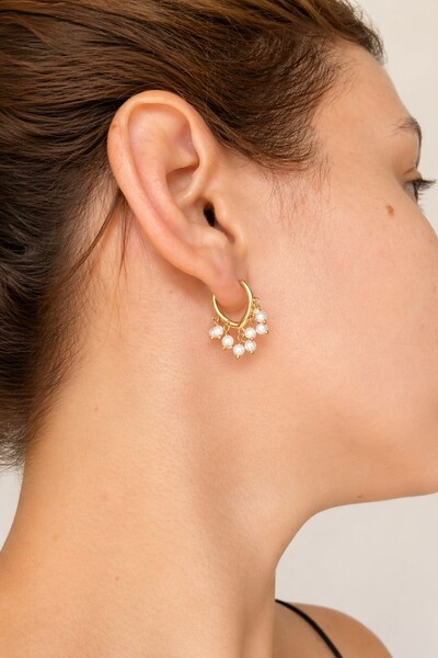 Foto Argola Cachinho Mini Pérola Shell