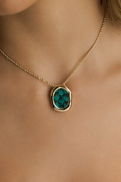 Foto Colar Dourado Orgânico Couro Tilápia Turquesa