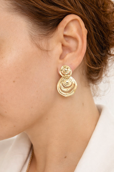 Foto Brinco Dourado Vibração Duplo Zircônia