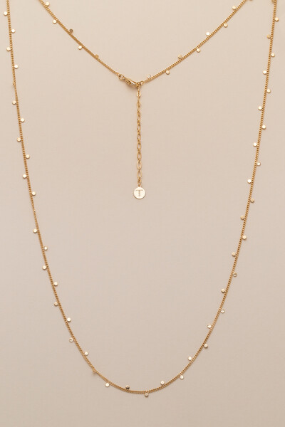 Foto Colar Longo Dourado Vitta Mini Plaquinhas