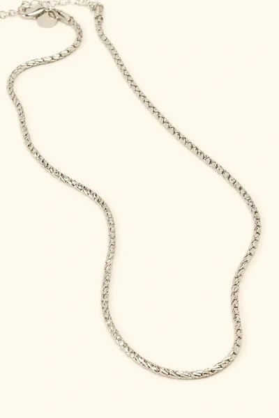 Foto Colar Prateada Choker Pipoca