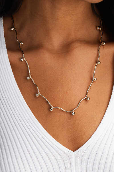 Foto Colar Esferas Tubos Dourado