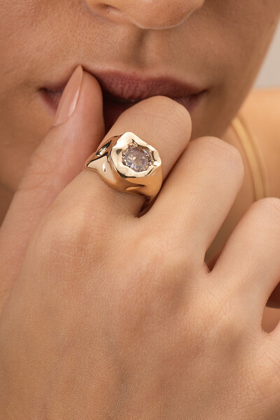 Foto Anel Dourado Vesúvio Zircônia Cristal